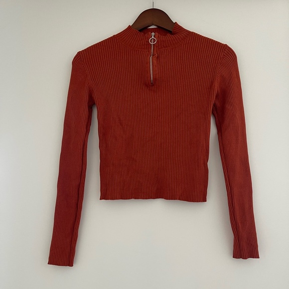 Garage Caramel Sweater with Zipper - Picture 2 of 3